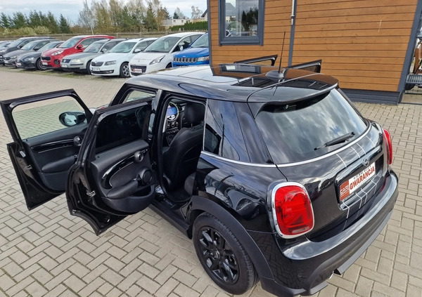 MINI Cooper cena 94500 przebieg: 28000, rok produkcji 2021 z Czersk małe 781